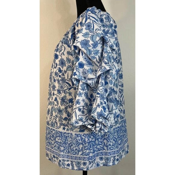 CeCe Blouse Blue and White Floral Ruffle Sleeve Blouse Size Medium (8/10) - Picture 6 of 9